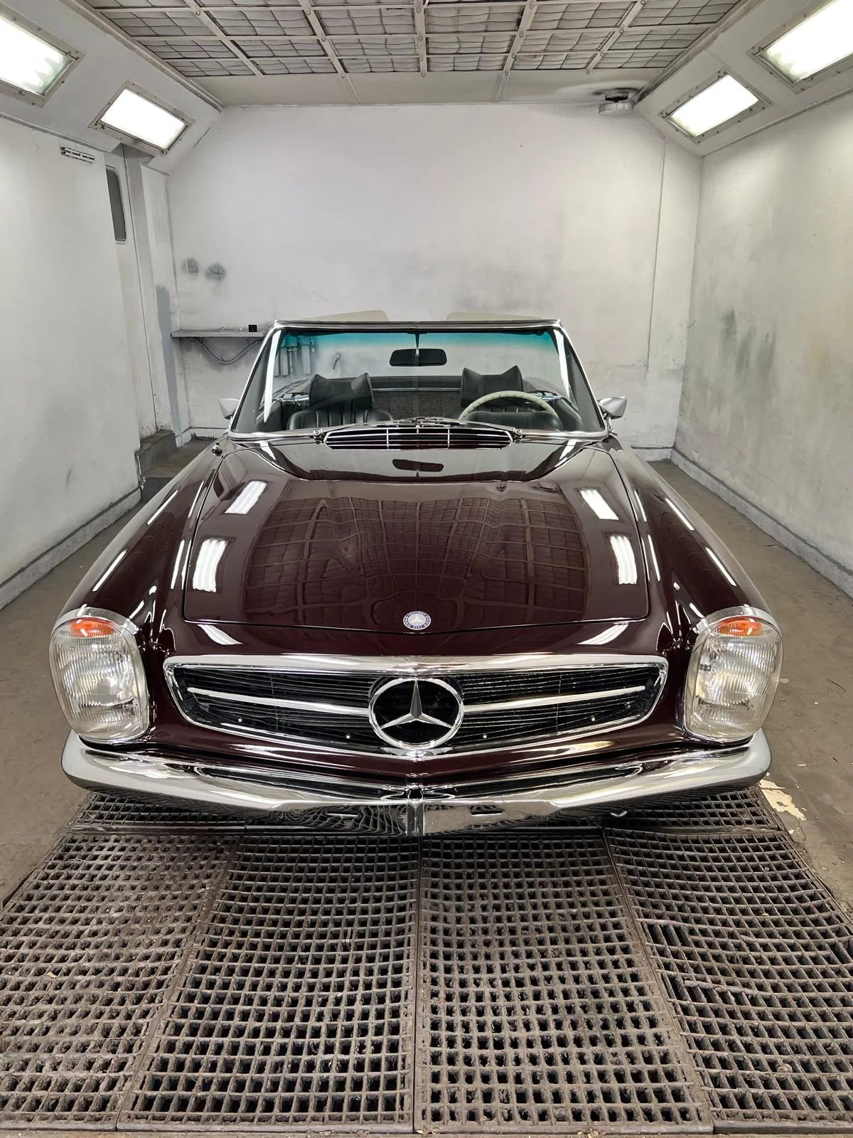 Mercedes Oldtimer - Liebevolle Restaurierung und Lackpflege